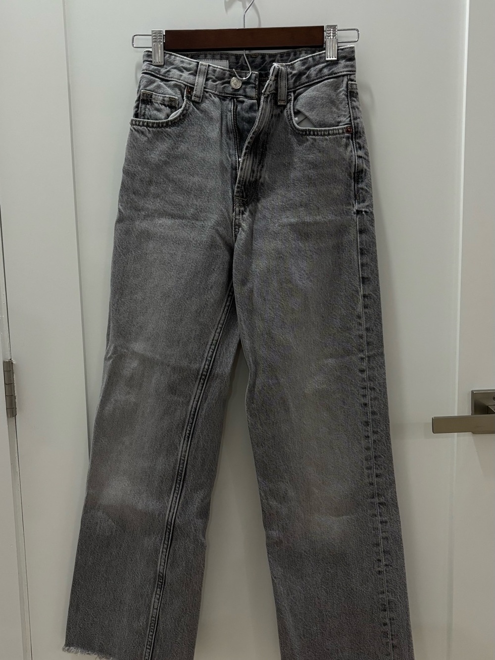Zara Woman’s Gray Straight-Leg Jeans - Classic Washed Finish